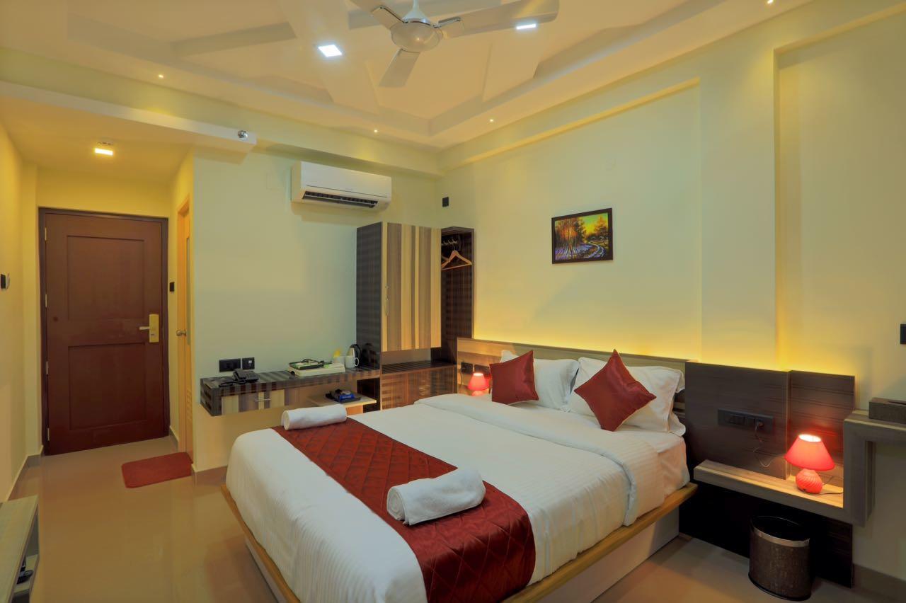 Kenz Residency Hotel Kochi ภายนอก รูปภาพ