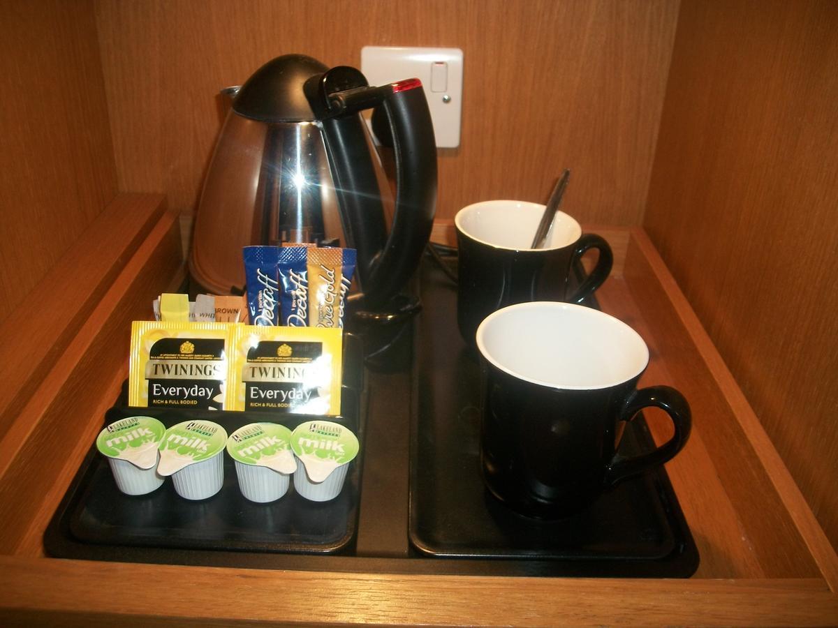 Kenz Residency Hotel Kochi ภายนอก รูปภาพ